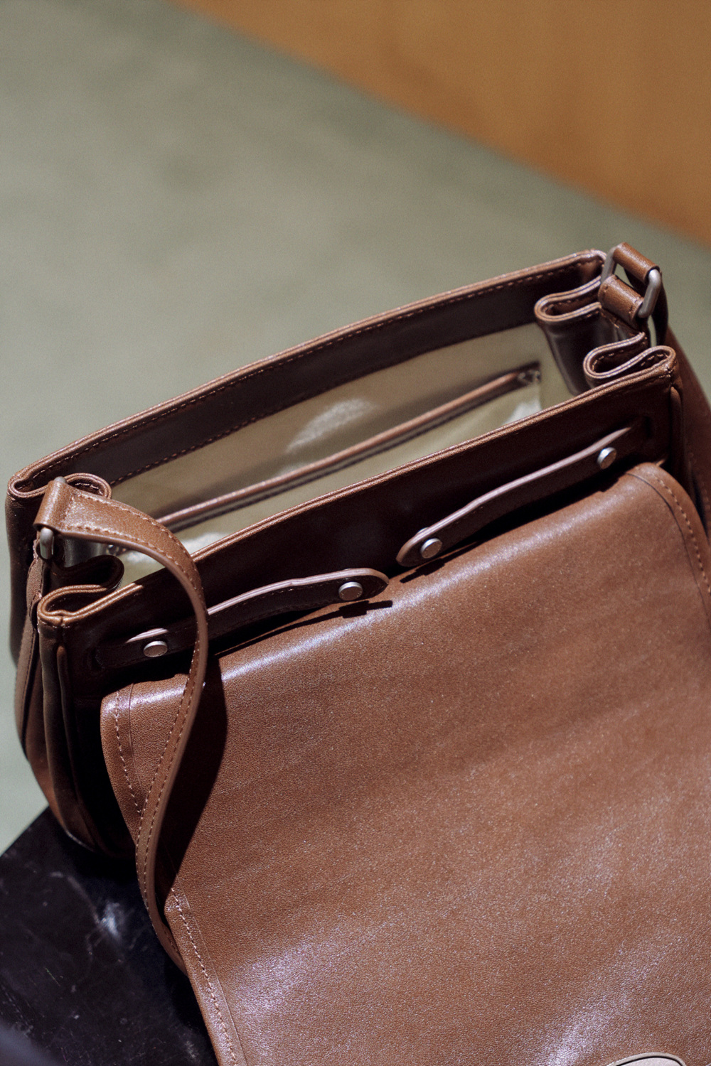 아뜰리에 드 루멘(Atelier de Lumen), 2025 홀리데이 컬렉션 출시 1973-Image